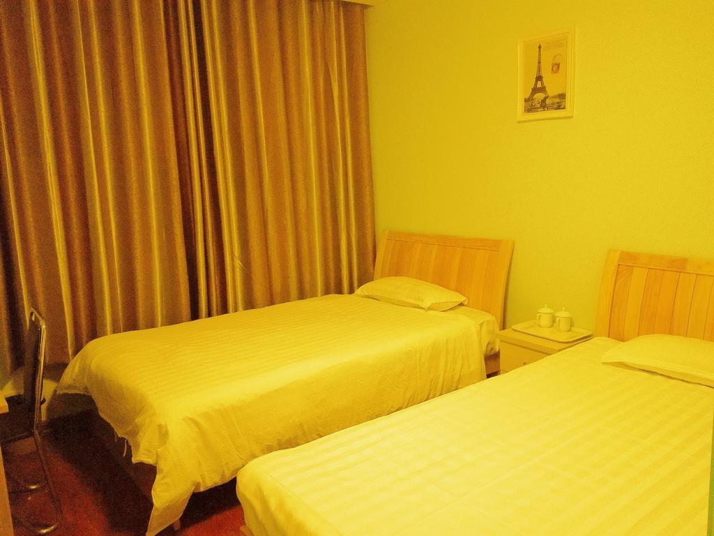 798 International Youth Hostel Цзінань Екстер'єр фото